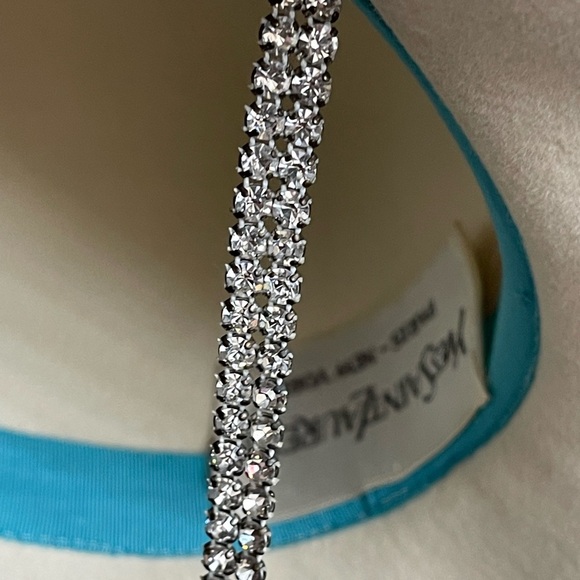 Vintage 1960S YVES SAINT
LAURENT YSL SCULPTED
IVORY FELT FEDORA HAT - Picture 12 of 16